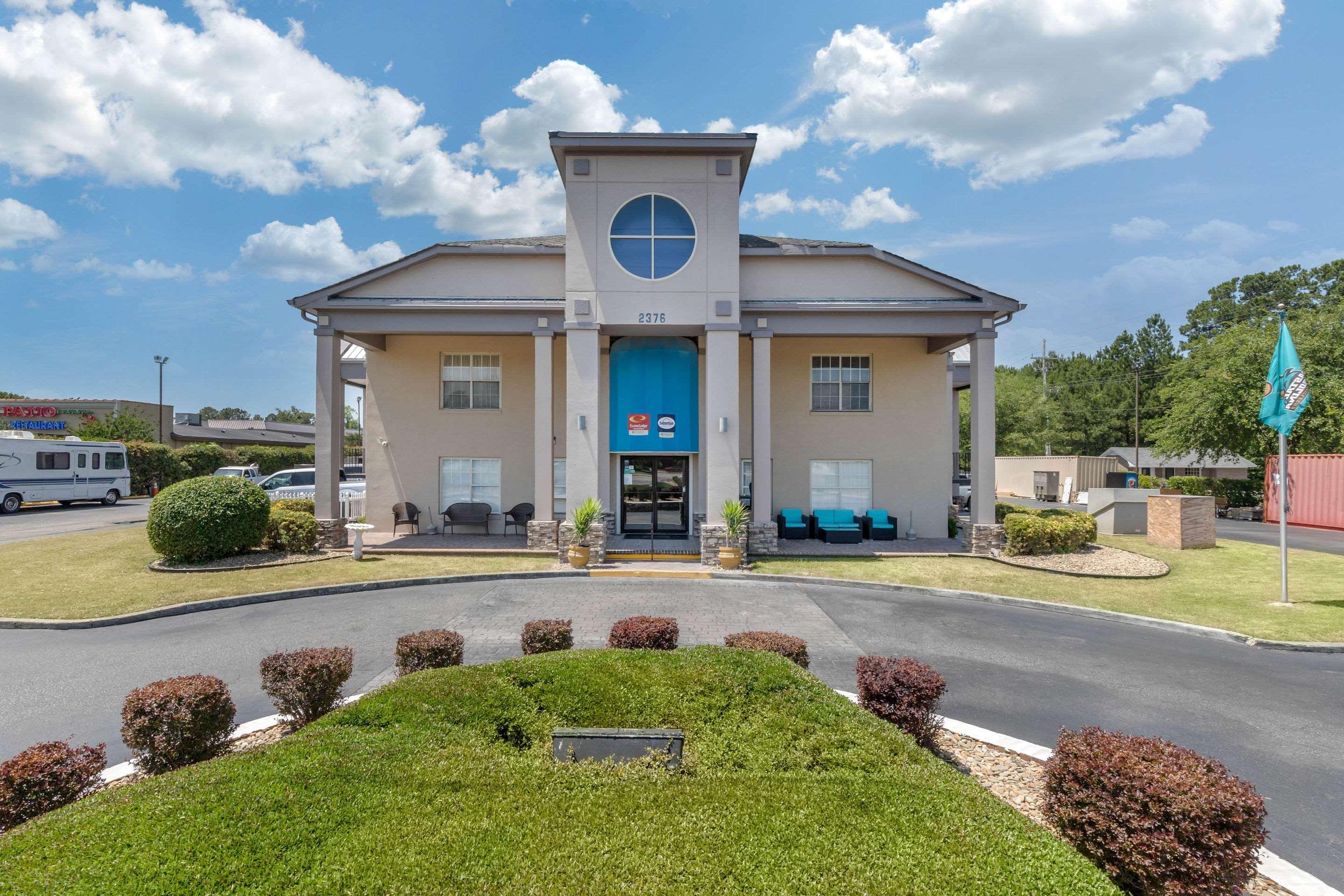 Suburban Studios At The University Conway Exterior photo